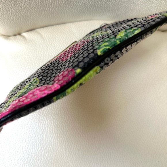 Betsy Johnson NWOT Betsyville Floral Rose 🌹 Small purse / Bag / Makeup - Picture 8 of 8